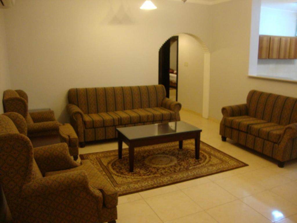 Majmoaa Chabk Algzira Llmkaolat Alaama Dammam Exterior photo